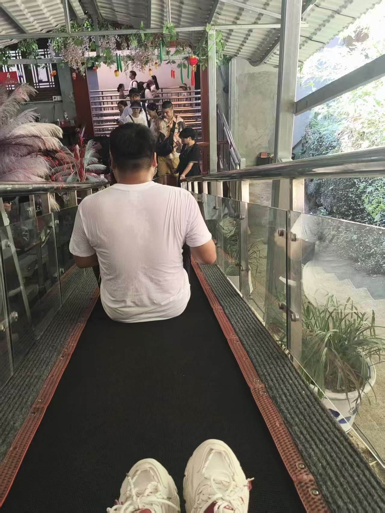 请输入图片描述